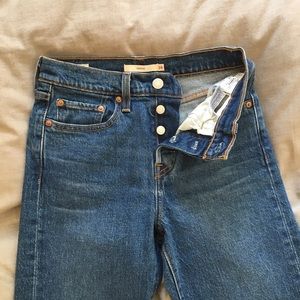 Levi’s wedgie jeans